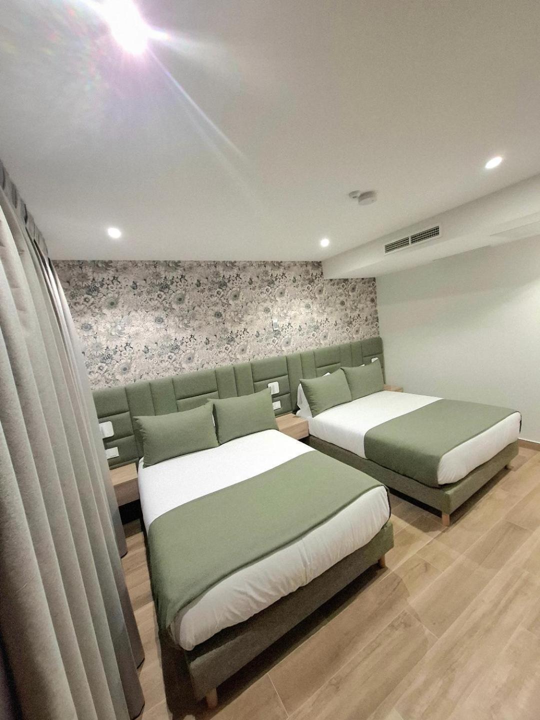 Hostal San Blas Мадрид Екстер'єр фото