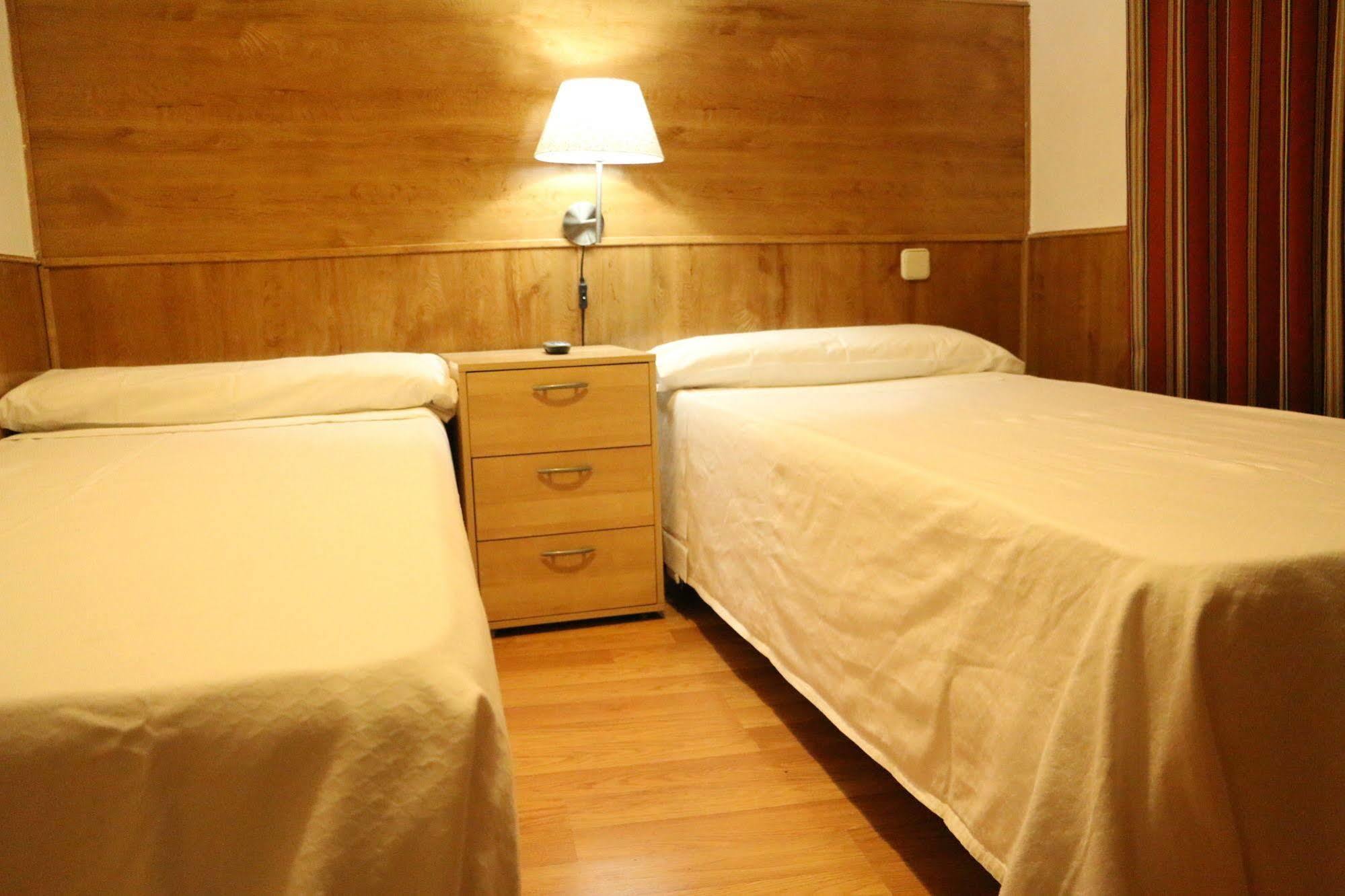 Hostal San Blas Мадрид Екстер'єр фото